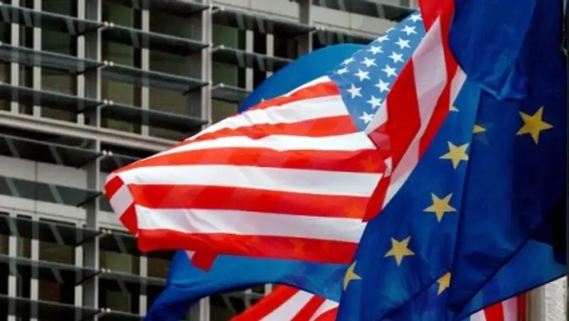 Bloomberg: США и Евросоюз готовятся продлить санкции против России