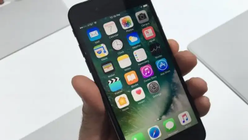 "Секретная" функция iPhone вызвала скандал в Сети