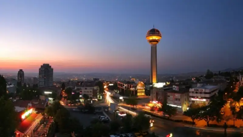 СМИ: в столице Турции прогремел мощный взрыв