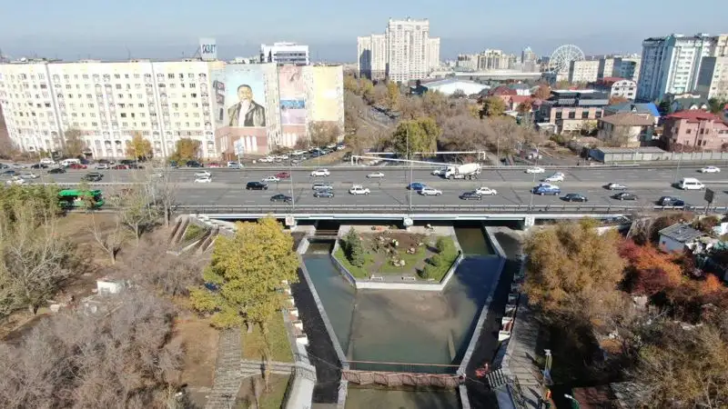 Инспектор пытался незаконно завладеть землей в Алматы