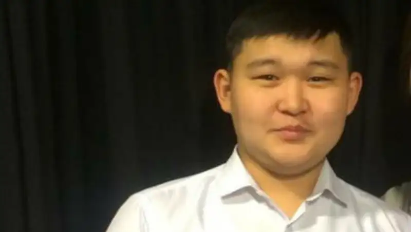 Парень спас выпавшего из окна мальчика в Костанайской области