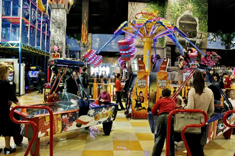 Волшебная страна открыла свои двери (фото) Волшебная страна открыла свои двери (фото), фото - Новости Zakon.kz от 18.11.2013 19:24