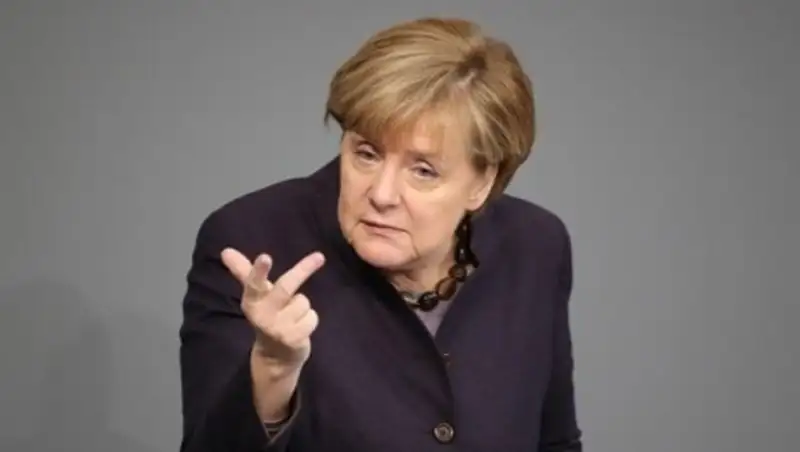 Ангела Меркель готова снять санкции с России
