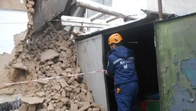 В Шымкенте обрушился частный дом