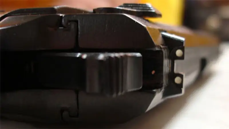 В Анапе снайпер застрелил криминального авторитета, когда тот строил семейный склеп