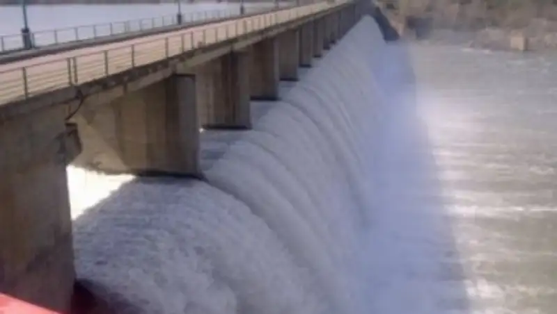Карагандинские ЧС-ники предупреждают население о сбросе воды из Интумакского водохранилища