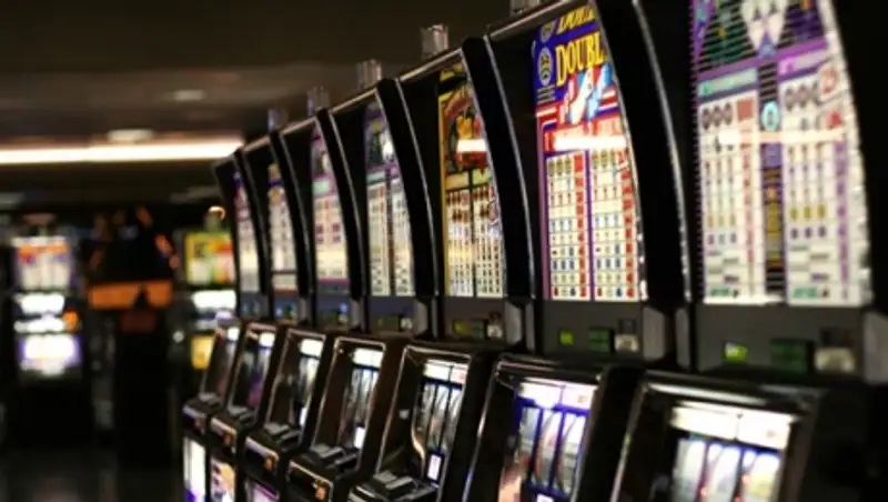 В ВКО владельца лотерейных автоматов осудили за незаконный игорный бизнес