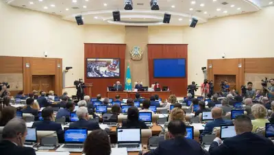 Парламент, депутаты, фото - Новости Zakon.kz от 19.04.2017 02:45