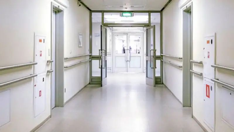 После неудачной попытки суицида девушку доставили в больницу с ожогами лица