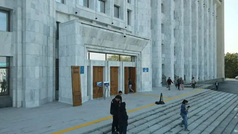 как выглядит восстановленный акимат Алматы, фото - Новости Zakon.kz от 03.10.2023 13:57