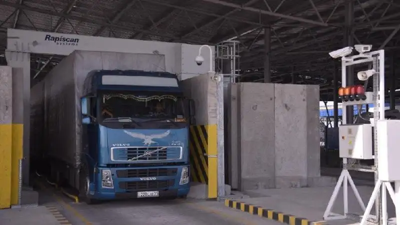 Посол КНР рассказал об ограничениях на границе с Казахстаном