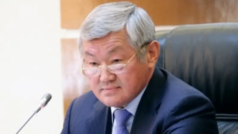 Б.Сапарбаев принял участие в конференции, посвященной 550-летию Казахского ханства