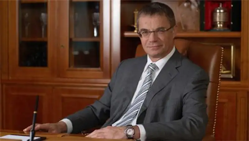 Медведев сравнил газ со шницелем