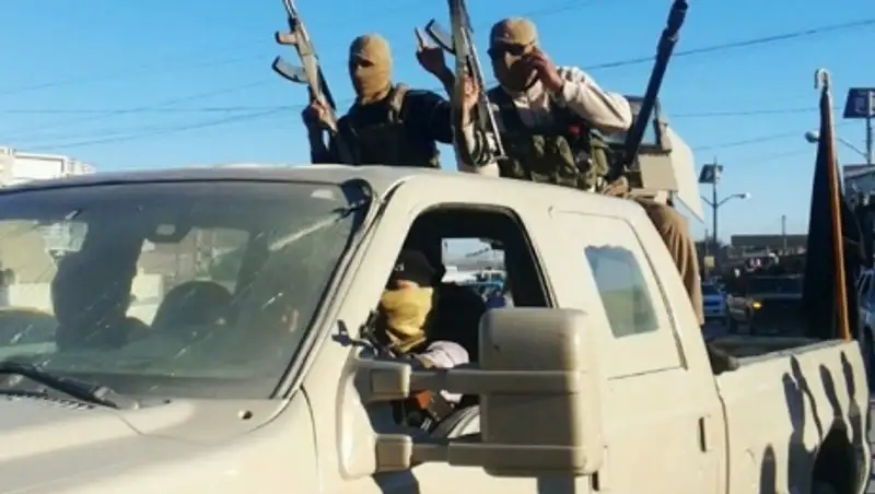 СМИ: доходы ИГ от налогов и рэкета сопоставимы с прибылью от торговли нефтью