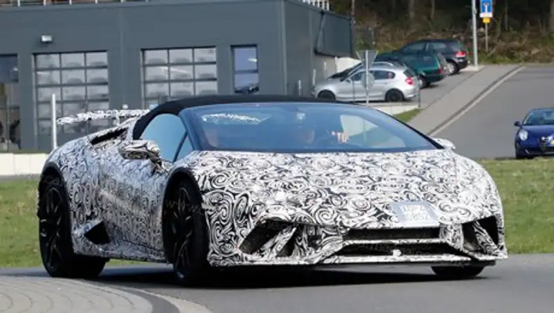 Самый быстрый Lamborghini получит открытую версию