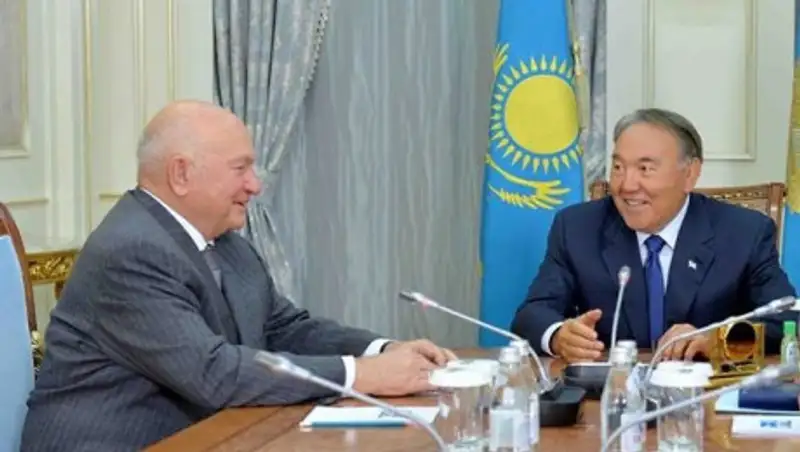 Мудрость государственного руководителя: Лужков прокомментировал отставку Назарбаева