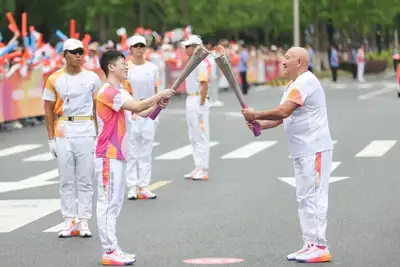 Елсияр Канагатов принял участие в эстафете огня Азиатских игр-2022 в Ханчжоу, фото - Новости Zakon.kz от 21.09.2023 13:44