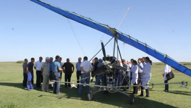 В Атырауской области на 8 640 гектарах земли проводится химическая обработка против саранчи