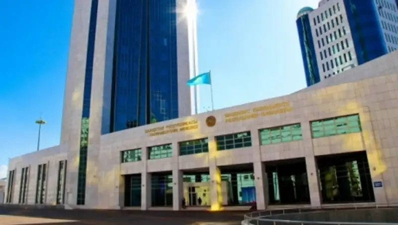 Мажилис одобрил в первом чтении проект Закона «О правовых актах»