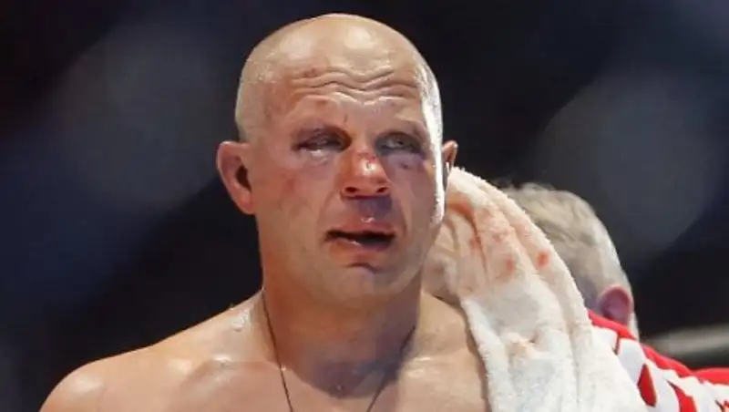 Федор Емельяненко проиграл Митриону нокаутом в первом раунде