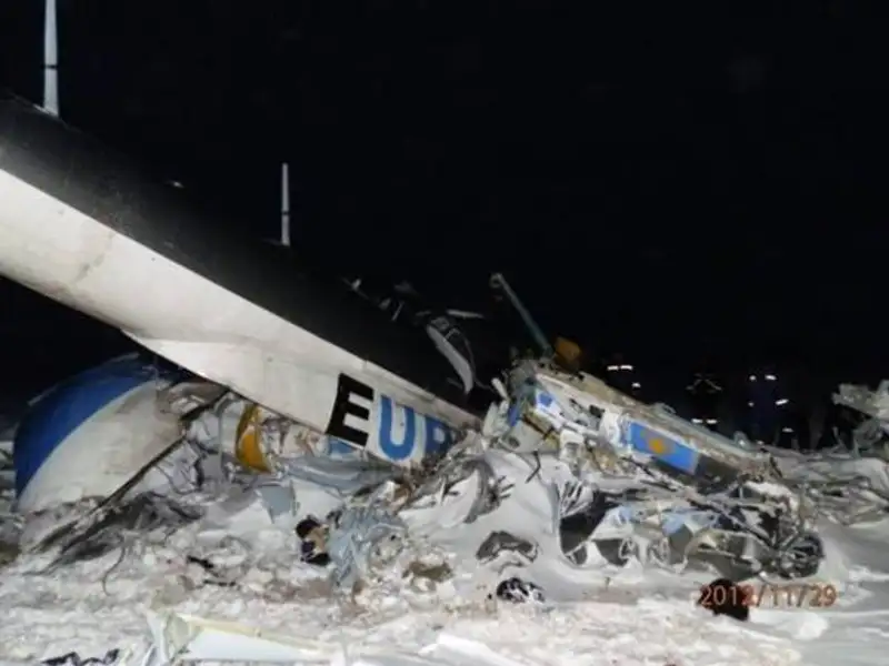 Найдены тела всех погибших в результате крушения вертолета МИ-829(фото с места крушения), фото - Новости Zakon.kz от 30.11.2012 15:10