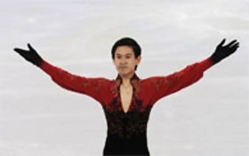 Казахстанский фигурист Денис Тен поставил личный рекорд, фото - Новости Zakon.kz от 21.12.2011 23:07