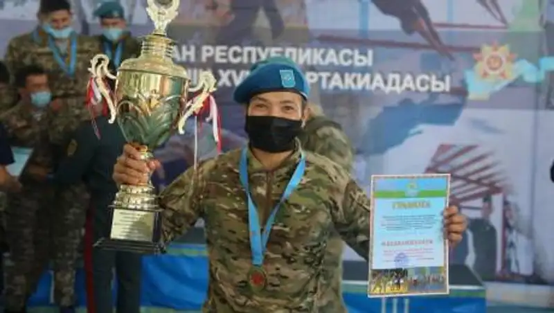 Алматинские десантники показали класс в рукопашном бое