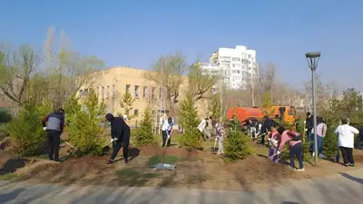 субботник, акимат, район "Байконур", фото - Новости Zakon.kz от 29.04.2023 13:03