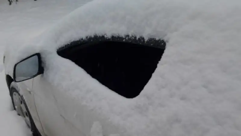 Пьяный мужчина забыл, где оставил машину, и заявил об угоне