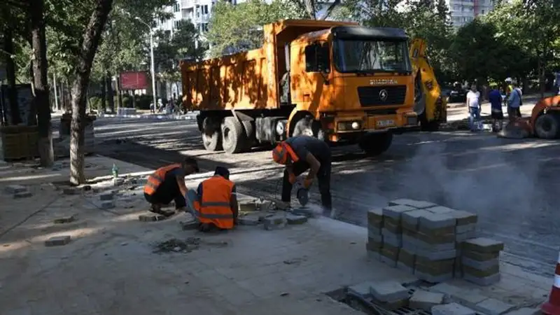Какие улицы в Алматы будут перекрыты из-за ремонта дорог