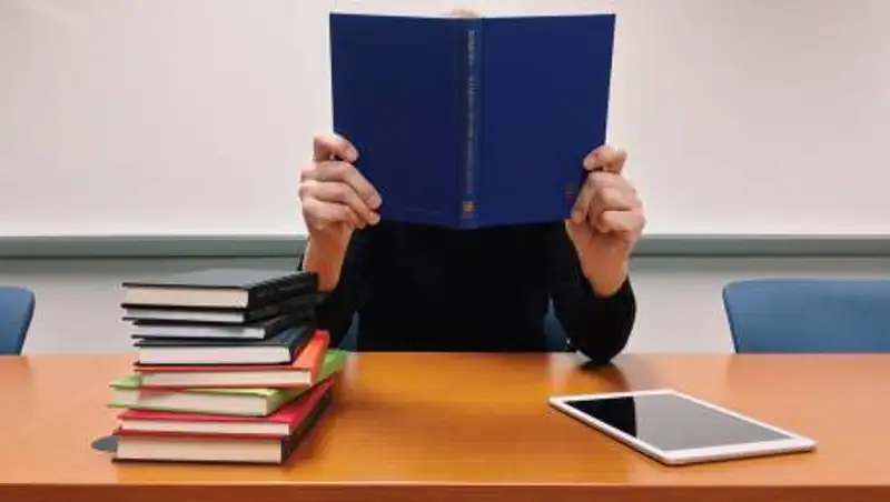 В Казахстане расширили перечень специальностей для прохождения стажировки по "Болашаку"