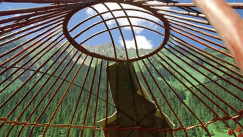 Всемирная ассоциация казахов просит помочь диаспоре за рубежом