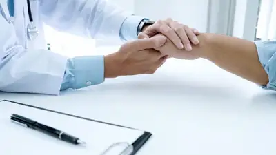 Досаев пообещал сохранить исторический облик бывшей железнодорожной больницы, фото - Новости Zakon.kz от 29.08.2023 10:41