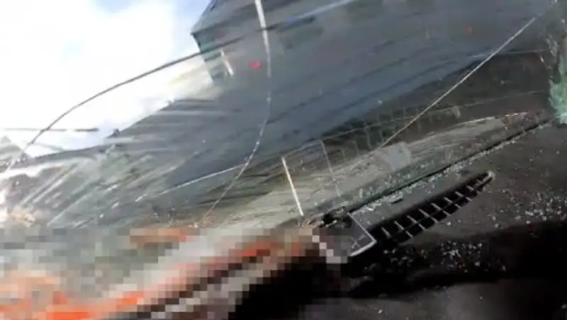 Смертельное ДТП с мотоциклистом в Рудном попало на видео 