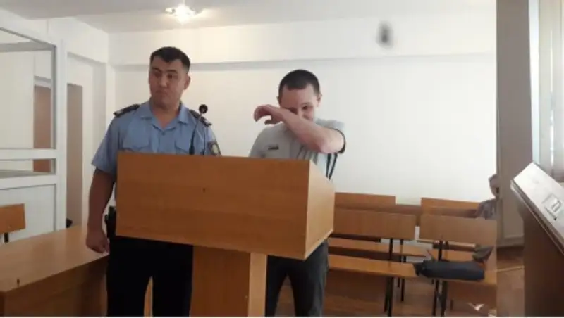 Обокравший авто Баландина расплакался в суде