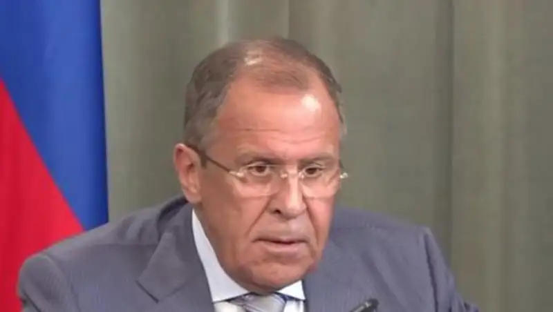 Лавров заявил о необходимости вернуться к перемирию в Сирии