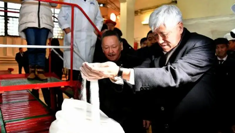 Первый сахар получен на Аксуском сахарном заводе