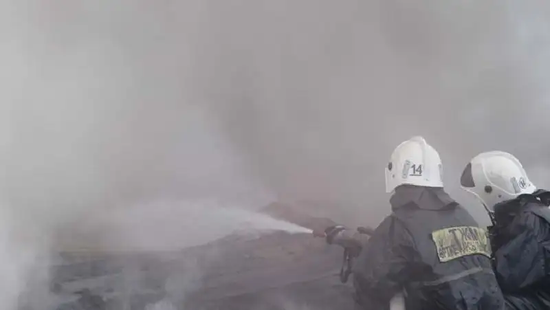 Четверо детей погибли при пожаре в России