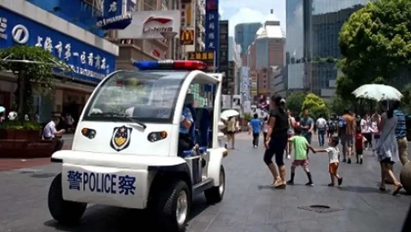 Две официантки погибли в подожженном недовольным клиентом караоке в Китае