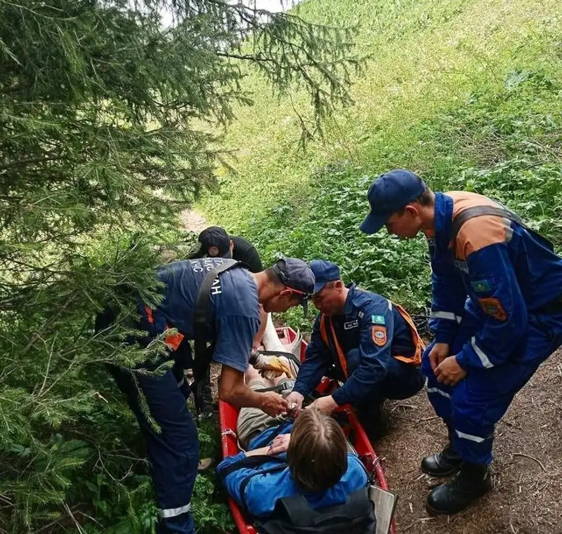 спасатели , фото - Новости Zakon.kz от 31.08.2023 15:47