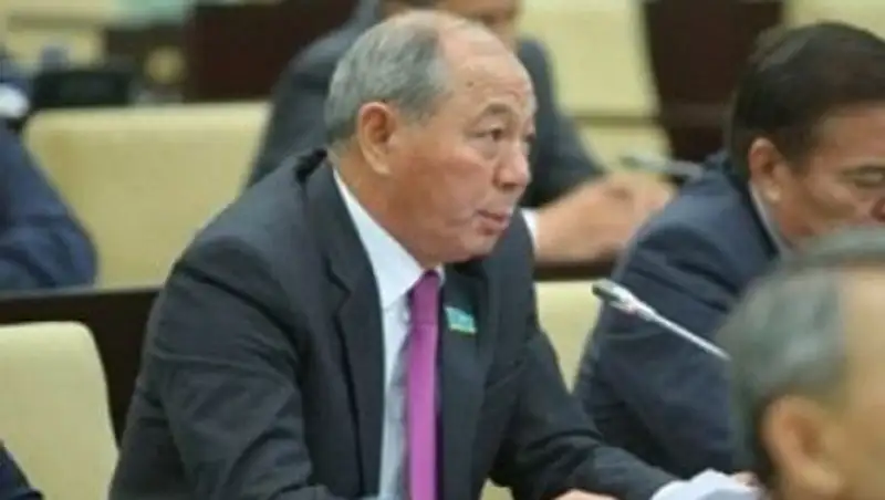 Сенатор Астаев настаивает на обеспечении доступа детей в «закрытые» спортивные сооружения