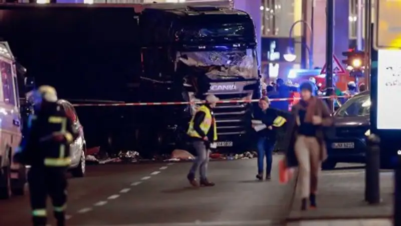 После атаки на ярмарку полиция Берлина получит дополнительное вооружение