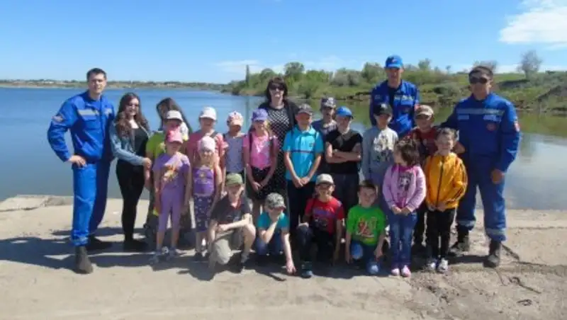 Карагандинские школьники побывали в гостях у спасателей