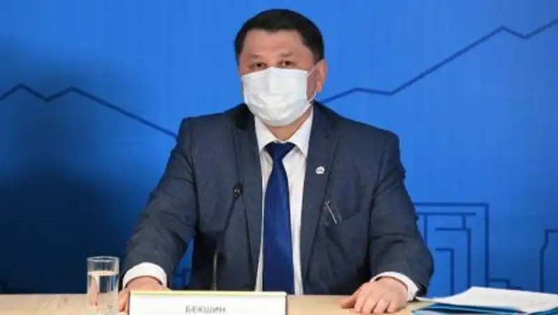 Бекшин пообещал ослабить карантин, если 70% населения вакцинируется