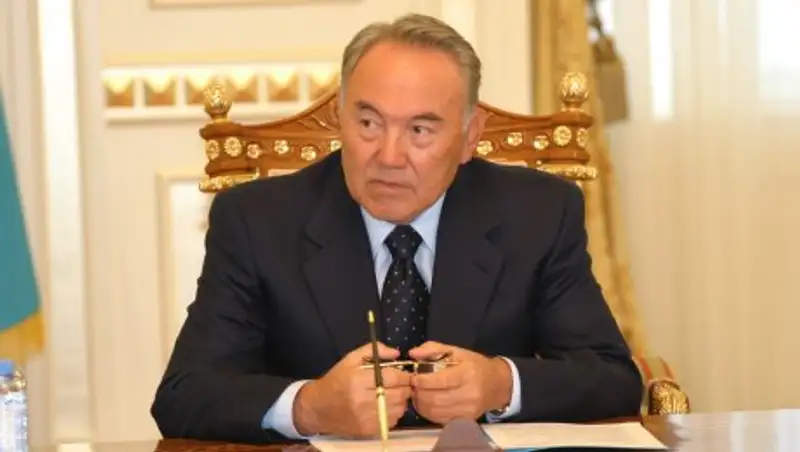 Назарбаев поручил создать спецкомиссию по рассмотрению фактов халатного отношения к госсредствам