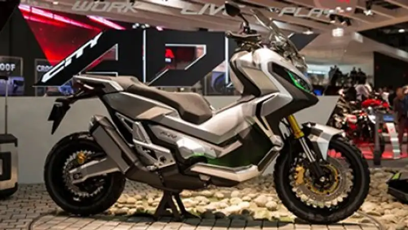 Honda запатентовала два новых имени ADV и X-ADV