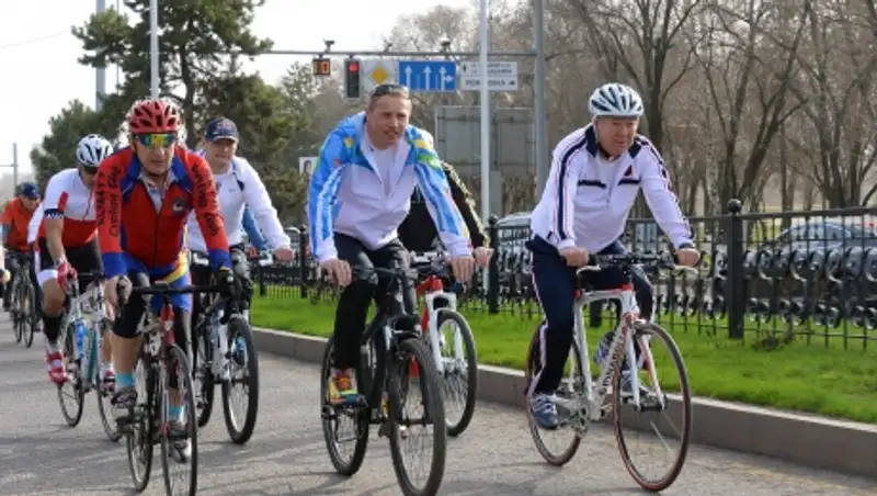 Старт седьмого сезона велопробегов в Алматы собрал свыше трех тысяч участников 