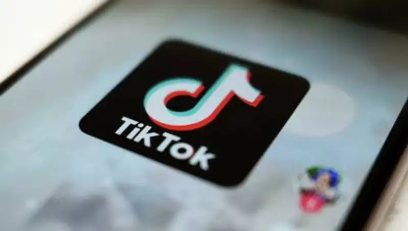 TikTok запускает новые функции для борьбы с буллингом
