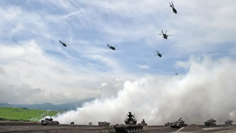 Япония перевооружит армию для защиты от Китая, фото - Новости Zakon.kz от 17.12.2013 20:43