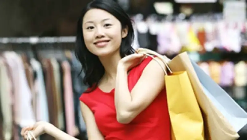 Казахстанцам будут возмещать часть денег, потраченных на шопинг в Китае